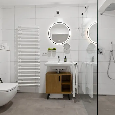 Balanced Apartments, Vollausgestatte Naehe Starnberger Appartement *