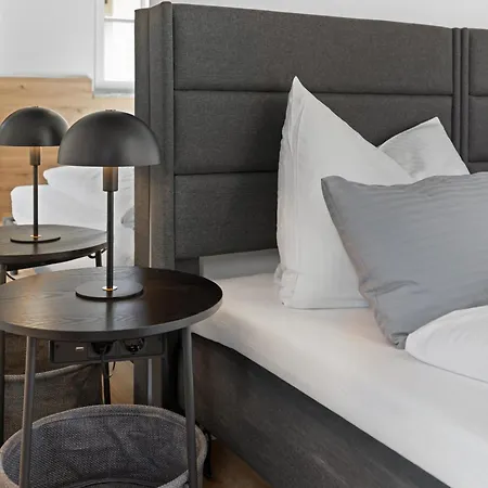 Balanced Apartments, Vollausgestatte Naehe Starnberger Appartement *